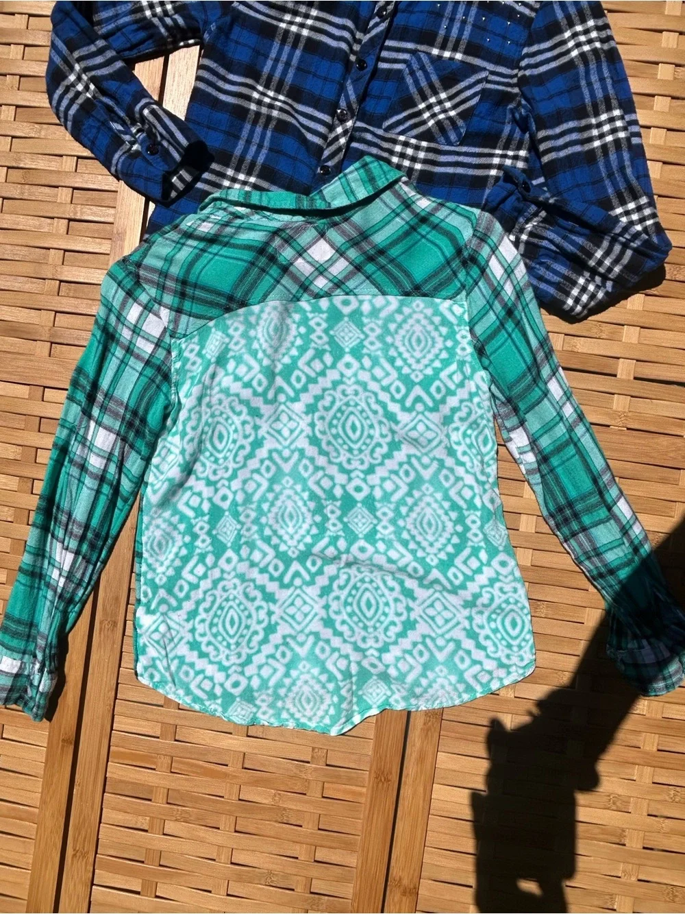 🔥3/$8- Justice- 2 light weight flannels